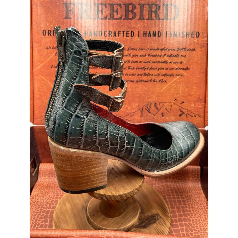 Freebird by Steven Randi Turquoise Croco Leather Buckle Ankle Strap Heels 7
